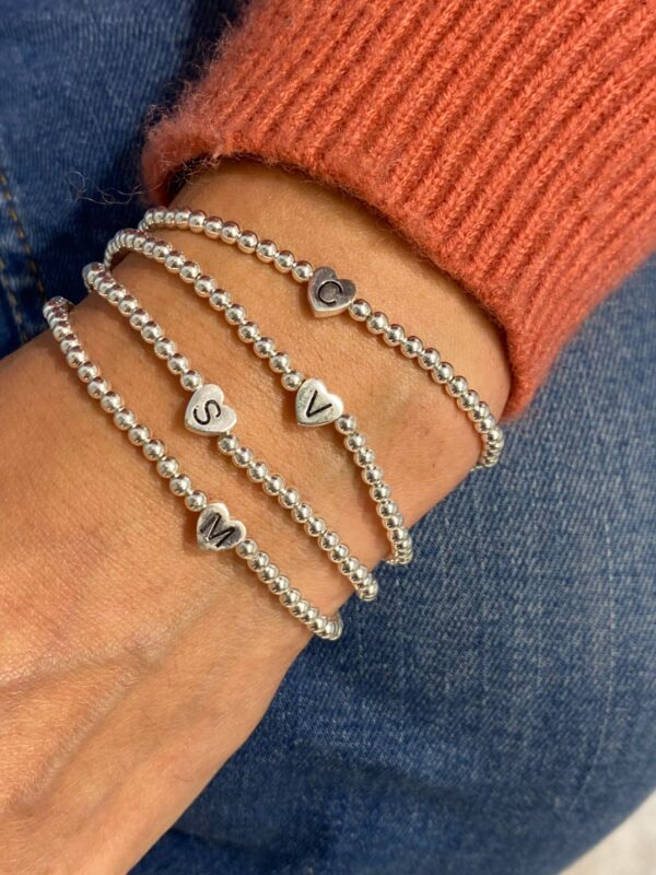 PULSERA ELASTIZADA BOLITAS CON 2 INICIALES - Imagen 2